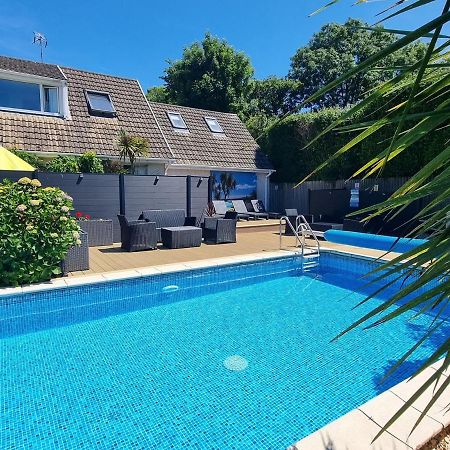 Beautiful Apartment With Private Pool Near Tenby Kilgetty Buitenkant foto